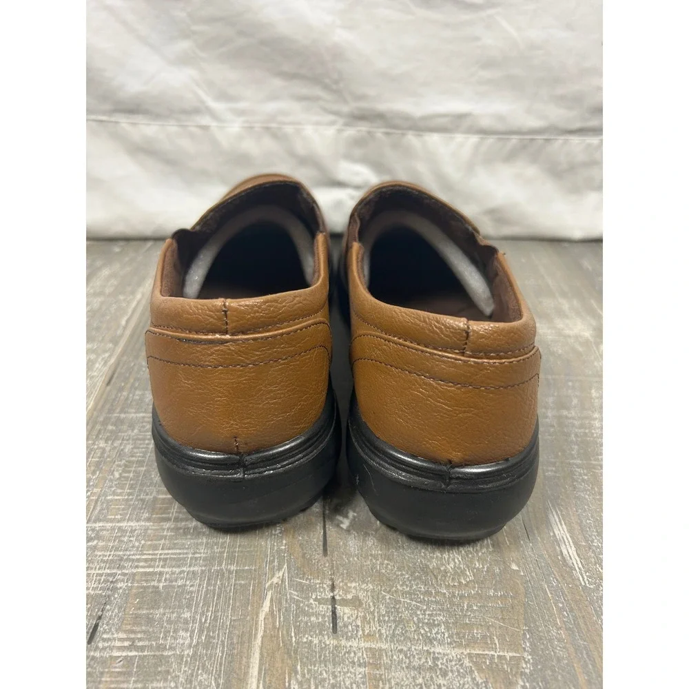 Easy Street Ultimate Tan Comfort Wave Slip On Loafers 40-9564 Women 9 M